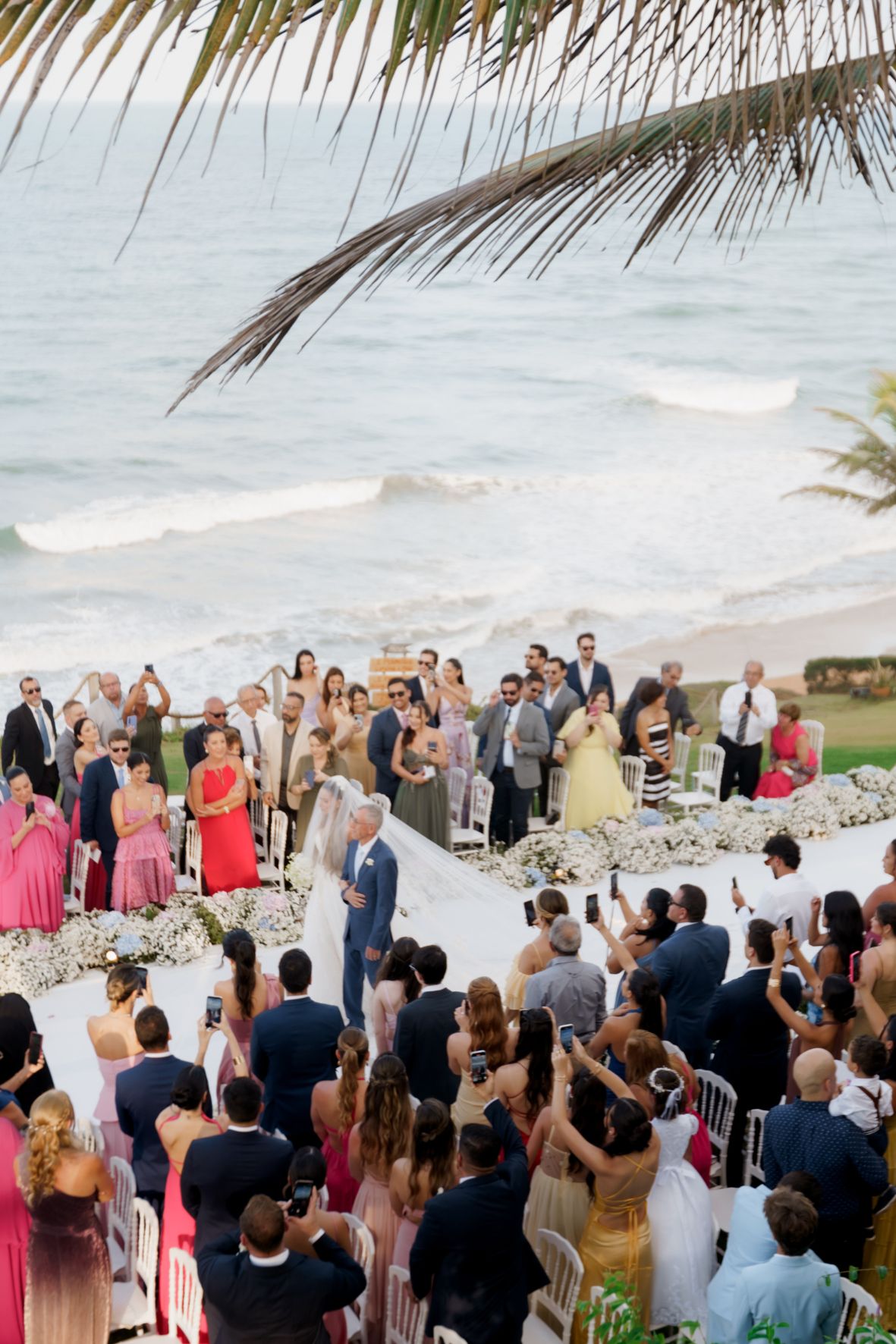 entrada da noiva no hotel Kilombo Villas