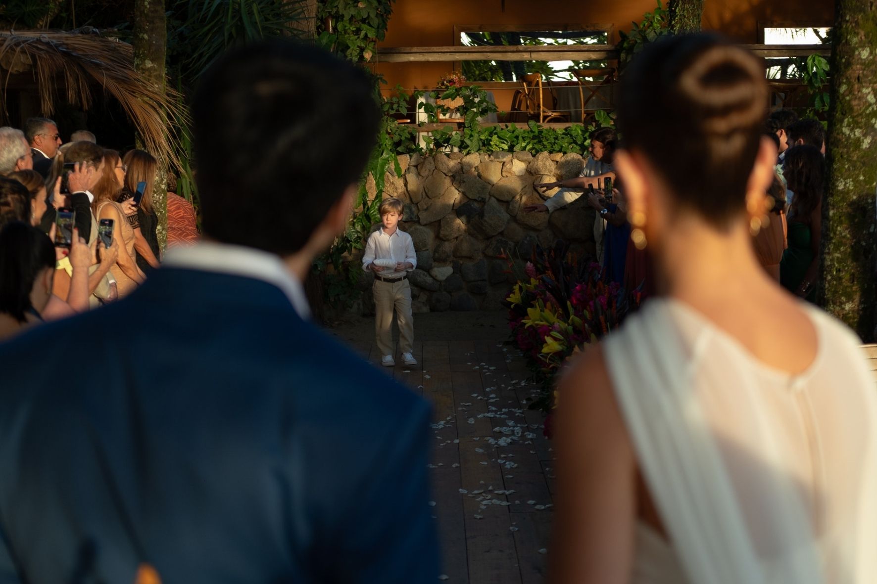 cerimônia de casamento pé na areia