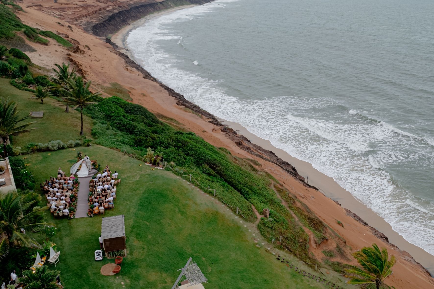 casamento na praia no Kilombo Villas