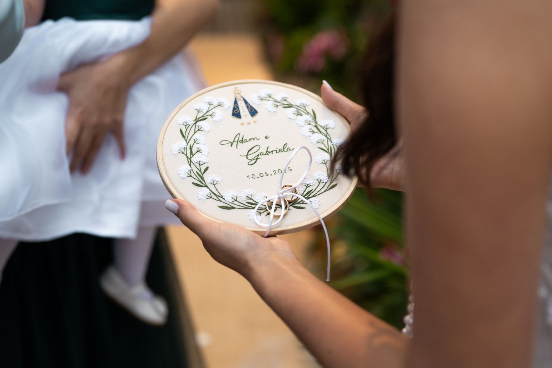 porta aliança para casamento na praia