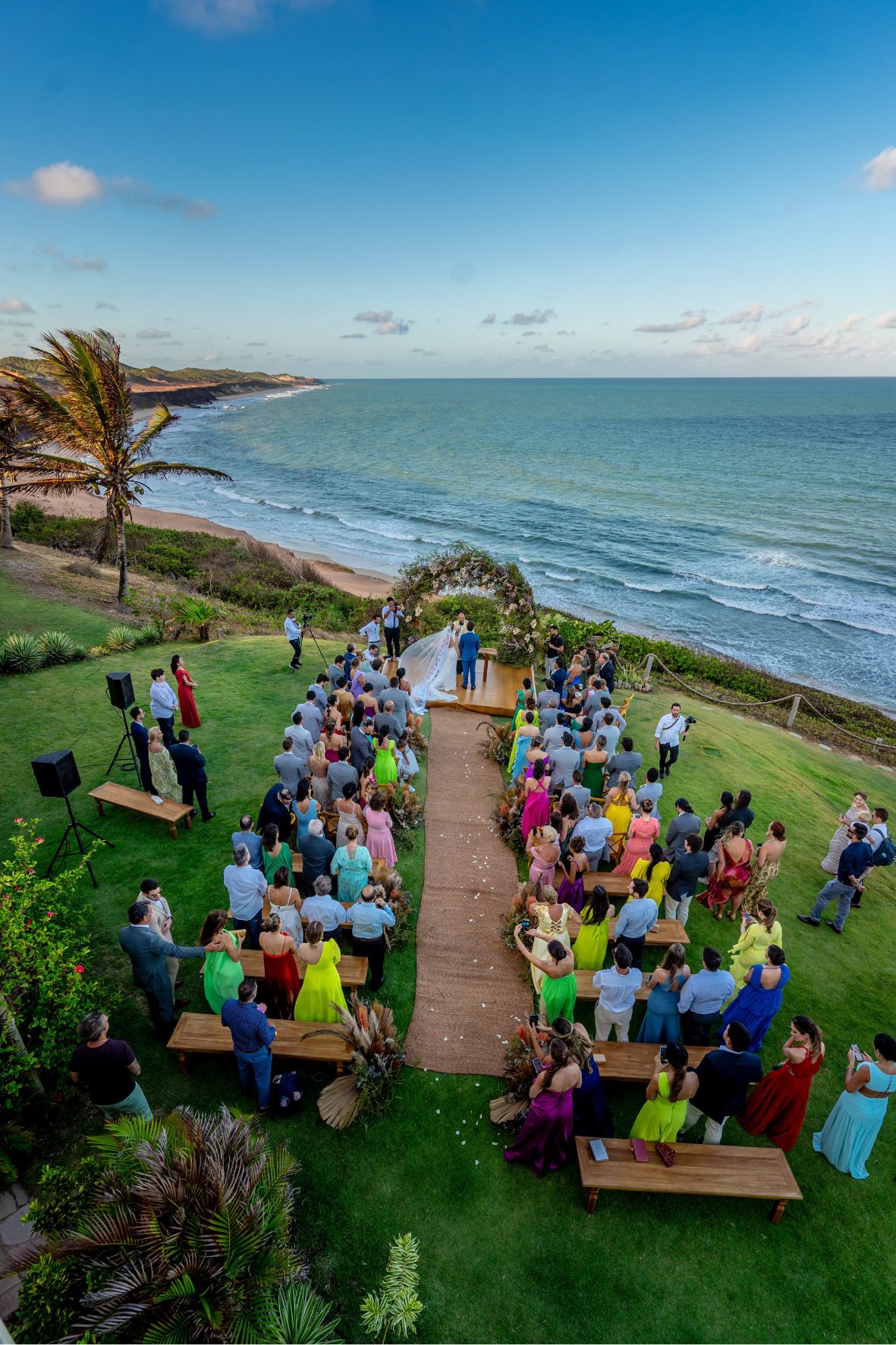 cerimônia católica de casamento na praia