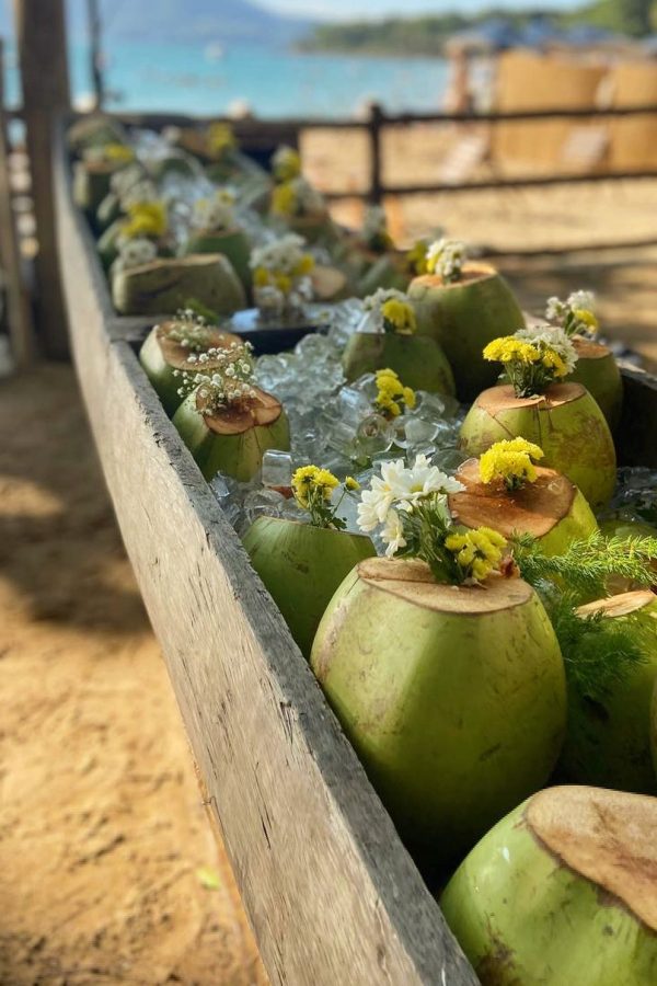 canoa de coco casamento na praia
